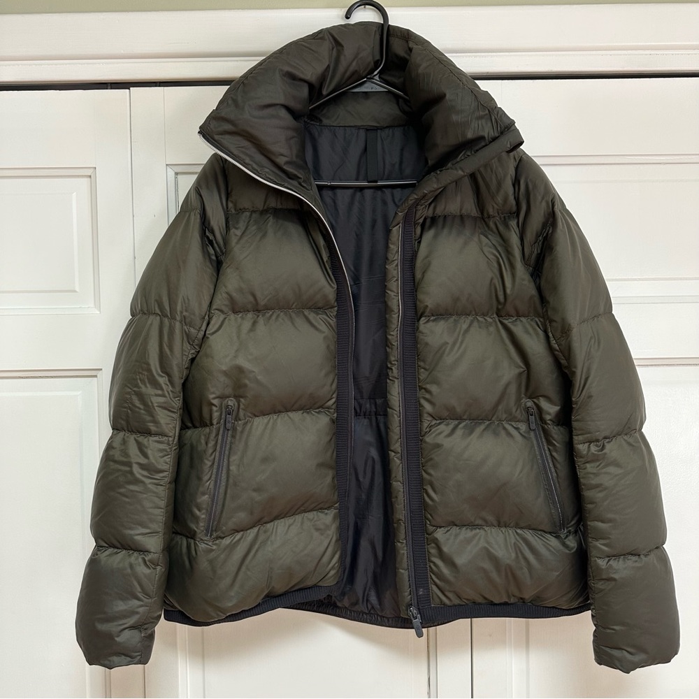Lululemon Cloudscape olive green jacket - Picture 9 of 11